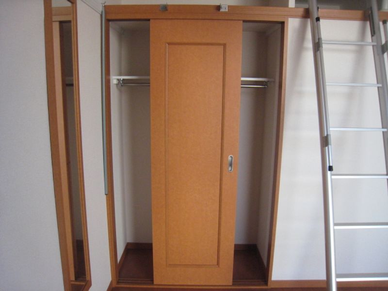 レオパレス城北 収納