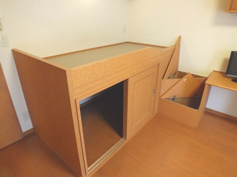 レオパレスブルーカナリア 収納