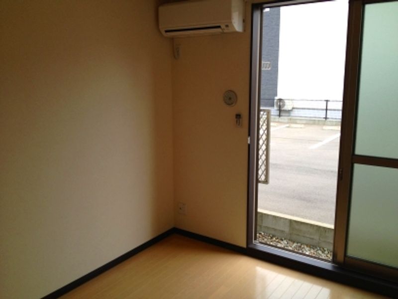 レオネクストグレイスヒカリ 居間