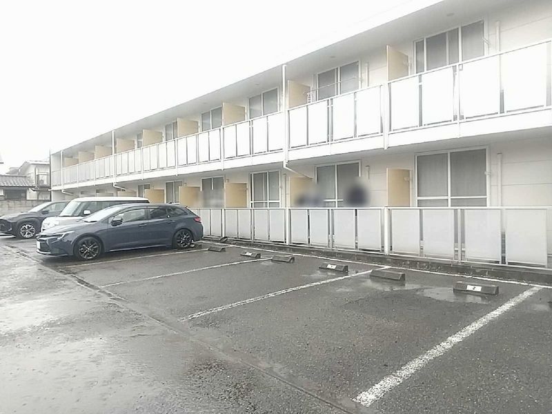 レオパレス中町 駐車場