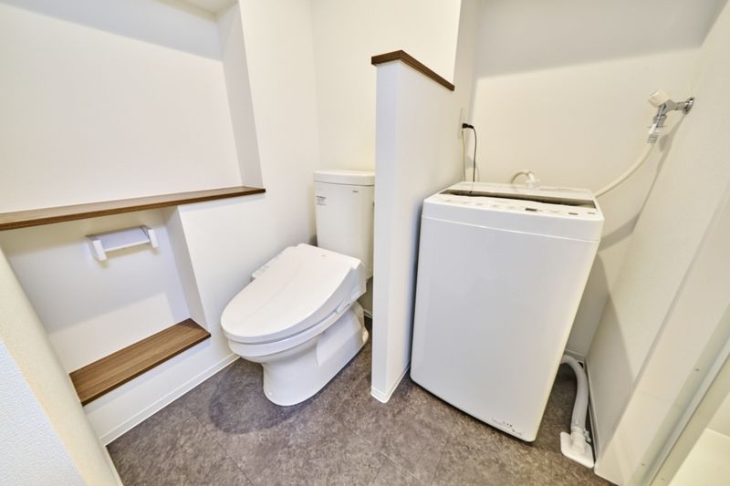 ArLk Muroka 화장실