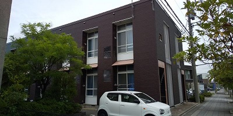 レオパレスカサベルデ 外観
