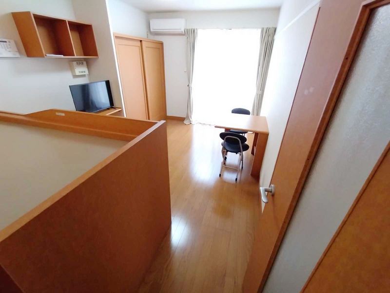 レオパレスルース 居間