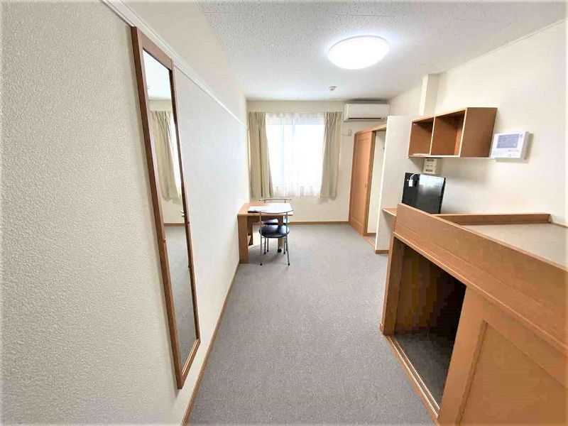 レオパレス松橋 寝室
