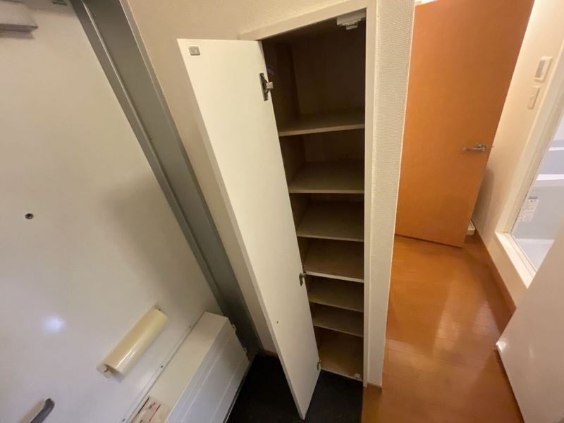 レオパレスひかり その他