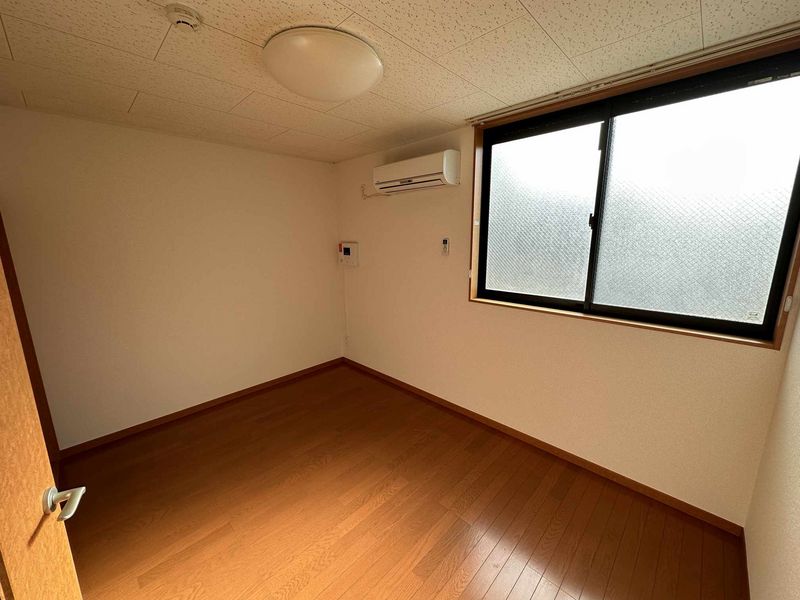 レオパレスダイヤモンドマーシュ 居間