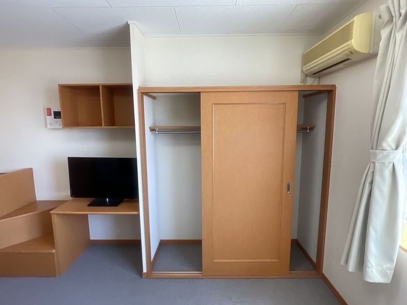 レオパレスつどい 収納