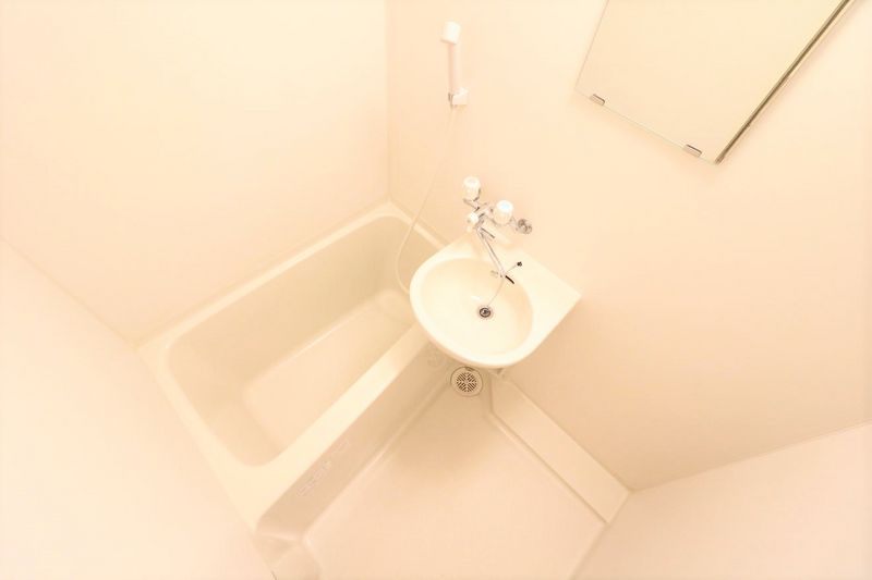 レオパレスボンマルシェ山科 風呂