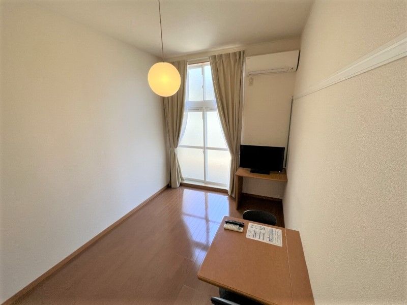 レオパレスドミール 寝室
