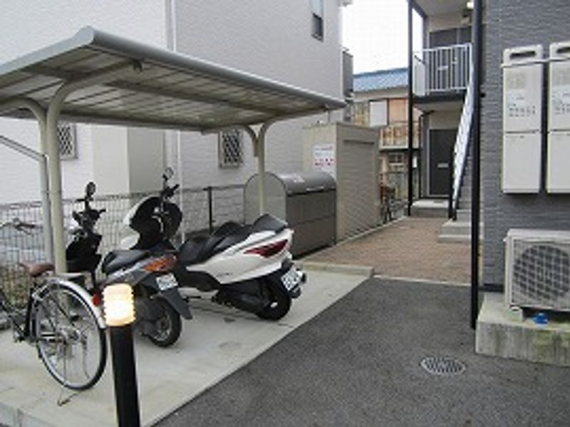 レオパレス葵 共用部分