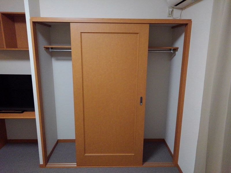 レオパレスグルーデテンポ 収納