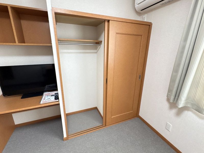 レオパレスエクセルハイムＣ 収納