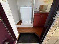 レオパレスポラリス 玄関
