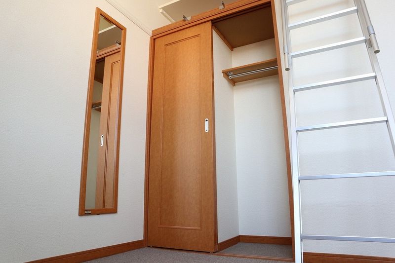 レオパレス新瑞 収納