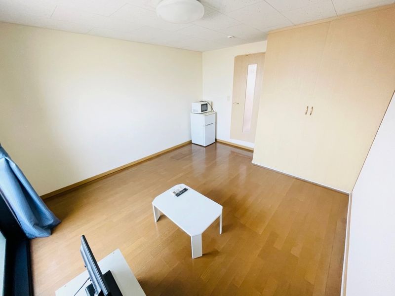 レオパレス杜の家 居間