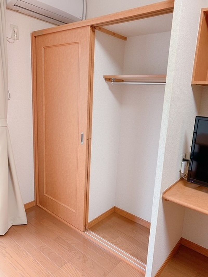 レオパレスＣｈｅｚ　ｍｏｉ　Ｎ 収納