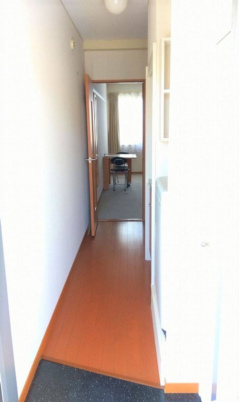 leopalace May Entrance