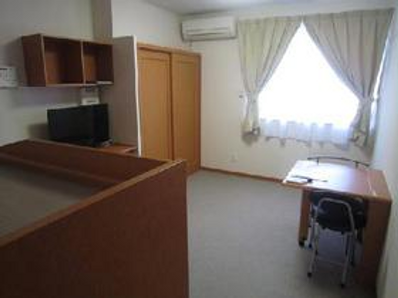 レオパレスＴＥＲＡＳＨＩＭＡ 居間