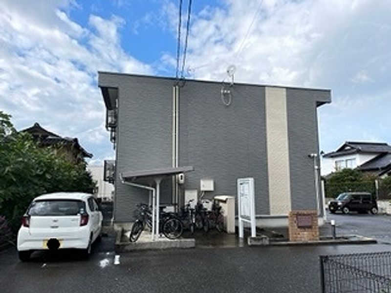 レオパレストヴェーデ 外観