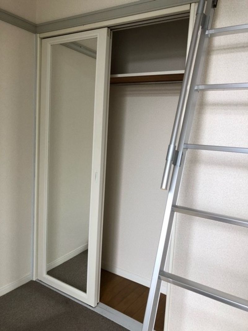 レオパレスかめつか 収納