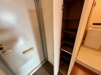 レオパレスブリッシュ西原 玄関