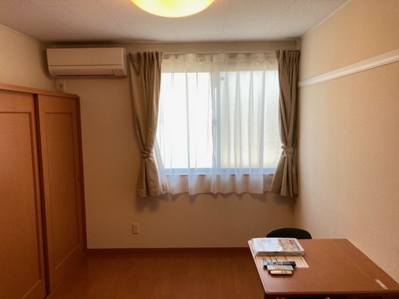 レオパレスＨＫＭ 居間