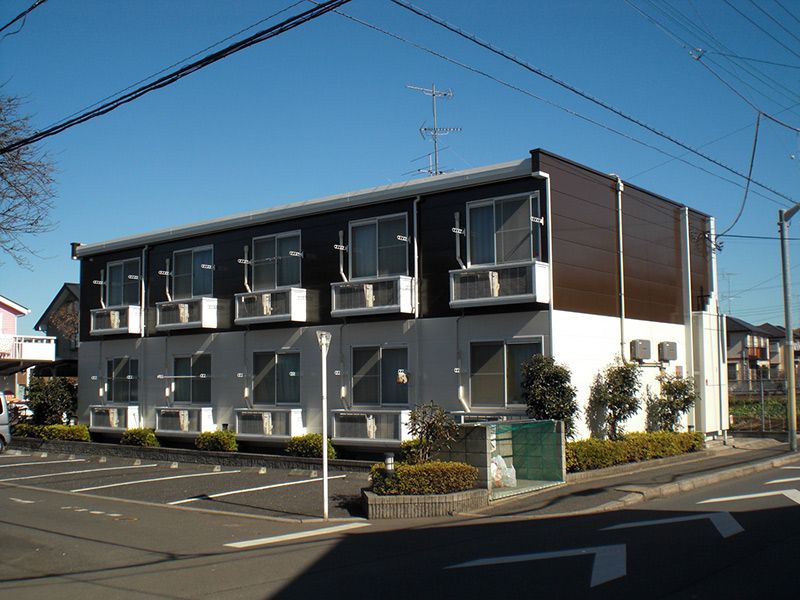 レオパレスウェアハウス 外観