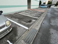レオパレス新都心メカル 駐車場