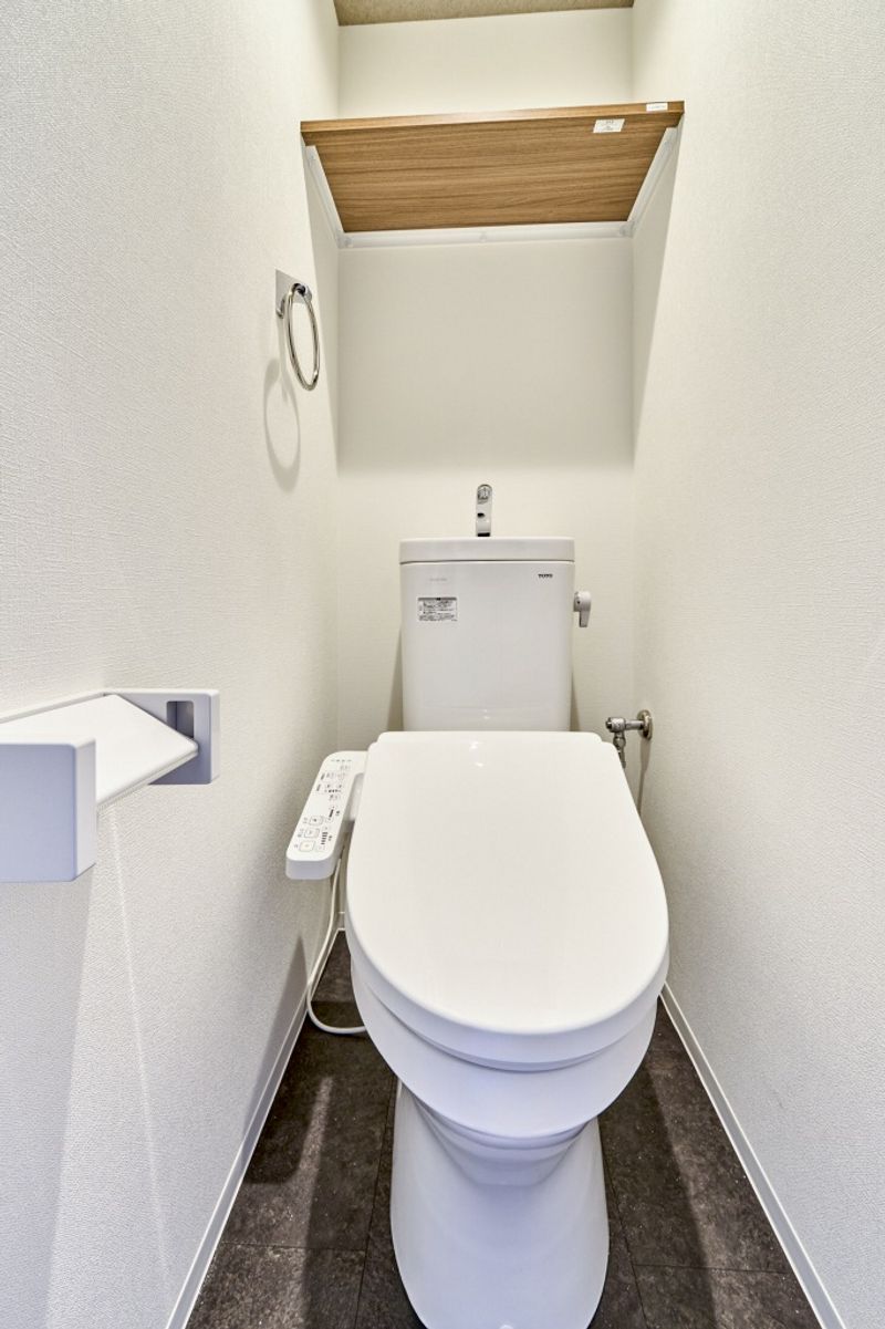 ArLk Muroka 화장실