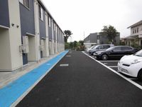 レオネクストアビテ湘南Ⅱ 駐車場