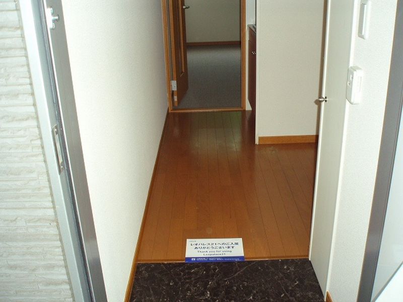 レオパレスＹＹグレース西脇 玄関