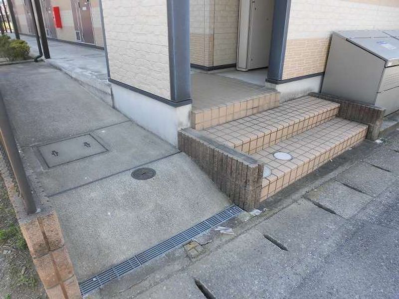 レオパレスサカサガワ 共用部分