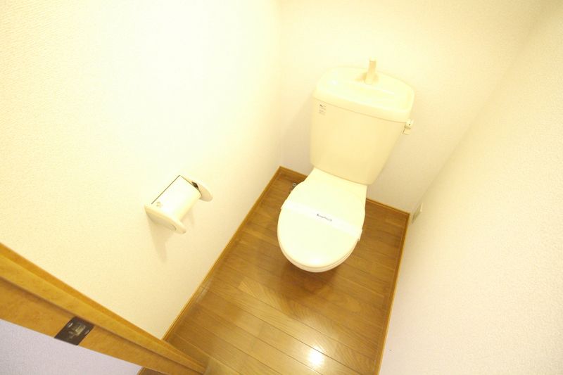 レオパレスグローセ トイレ