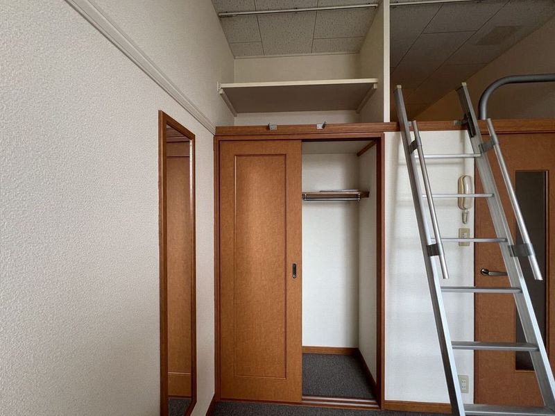 レオパレスサンシャインⅢ 収納
