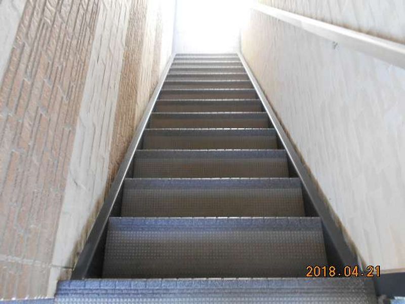 レオパレスエルグレース 共用部分