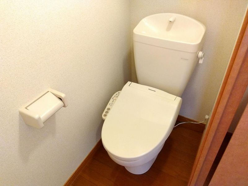 レオパレス富 トイレ
