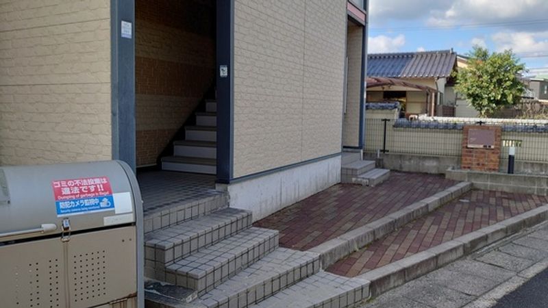 レオパレス長通川 エントランス