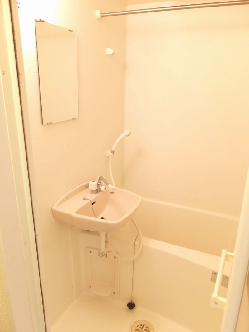 レオパレスＥＡＳＥⅢ 風呂