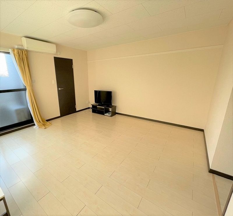 レオネクストファンタジア五香 居間