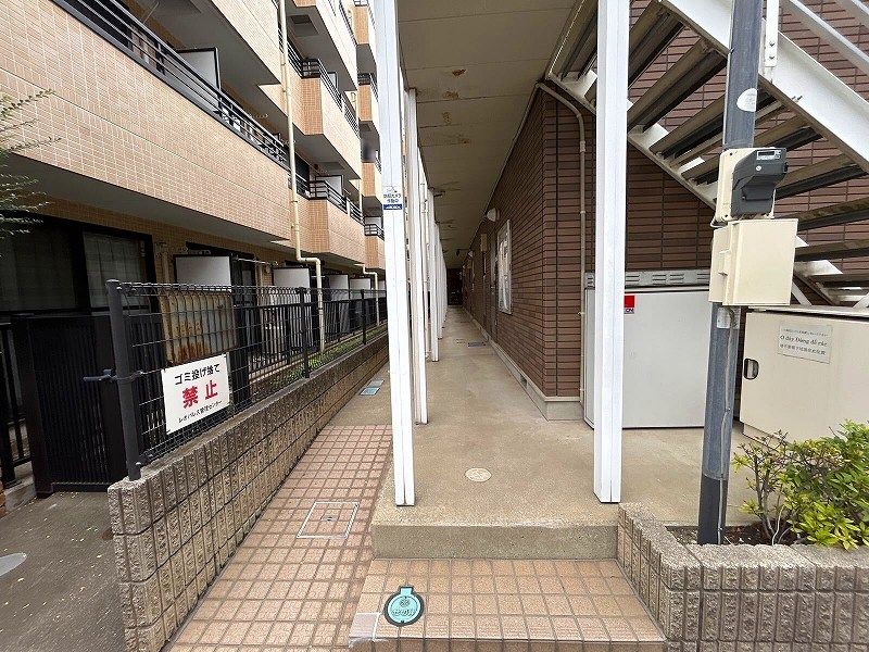 レオパレスＹＡＭ エントランス