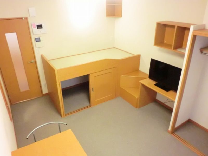 レオパレス宮代庭苑　Ⅱ 居間