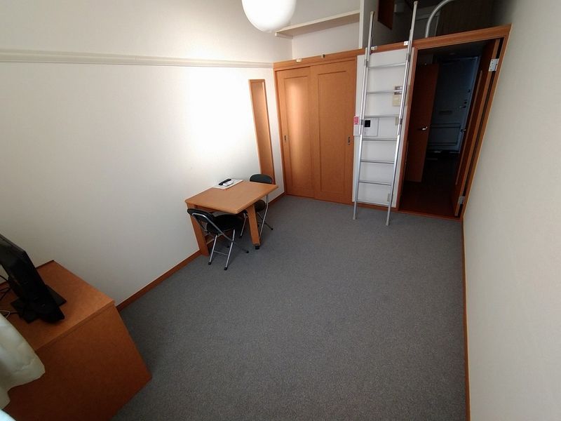 レオパレスＣａｓａ１０ 居間