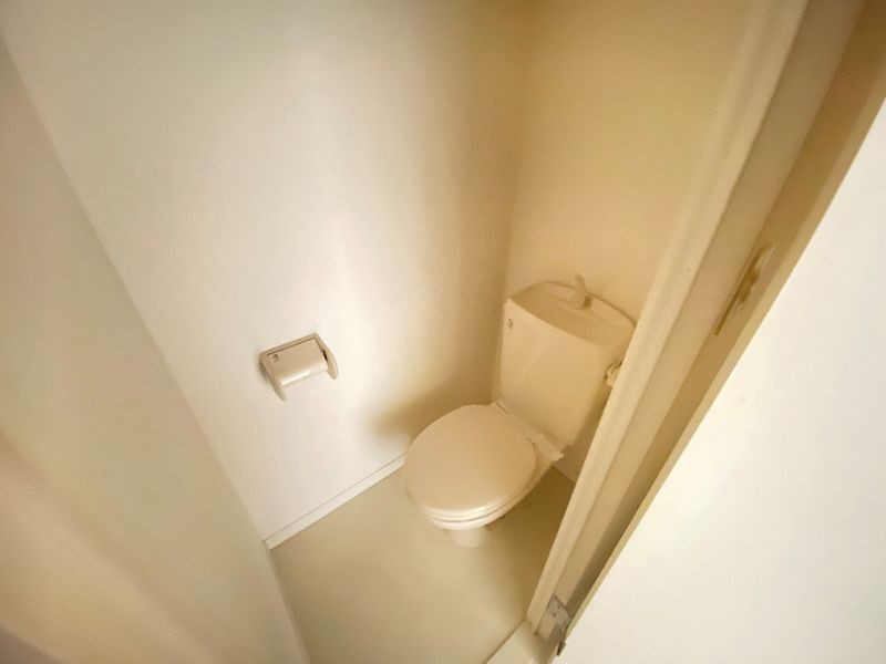 レオパレスオープリーコート トイレ