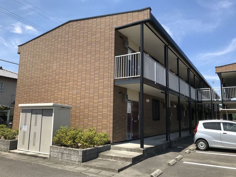 レオパレスカーサ鳴門 駐車場