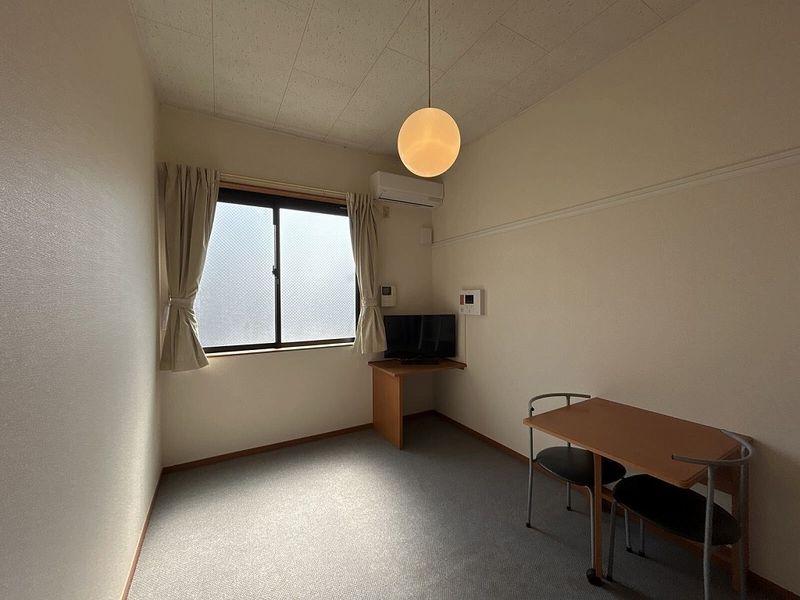 レオパレスカサブランカ 居間
