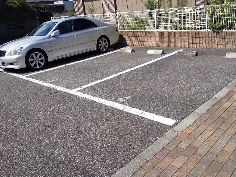 レオネクストエスペランサⅡ 駐車場