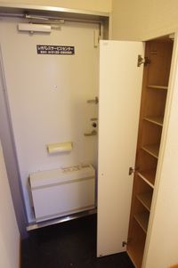 レオパレス瀬田橋本 玄関