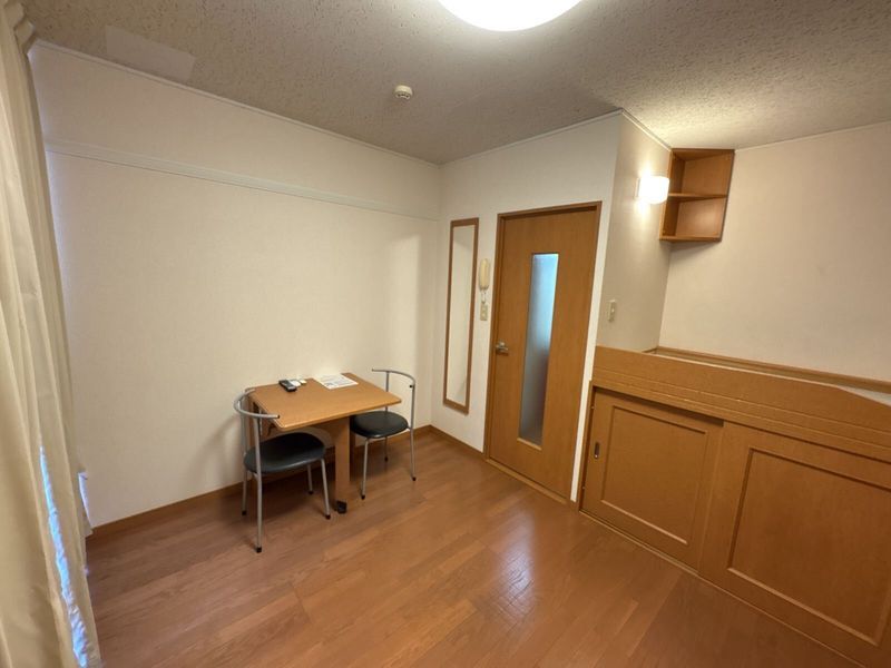レオパレスアサクラⅡ 居間