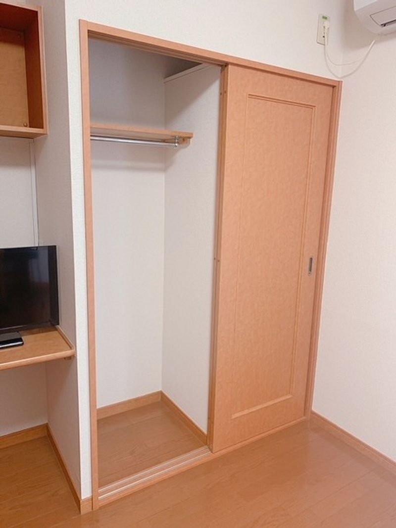 レオパレスプランドールⅡ 収納