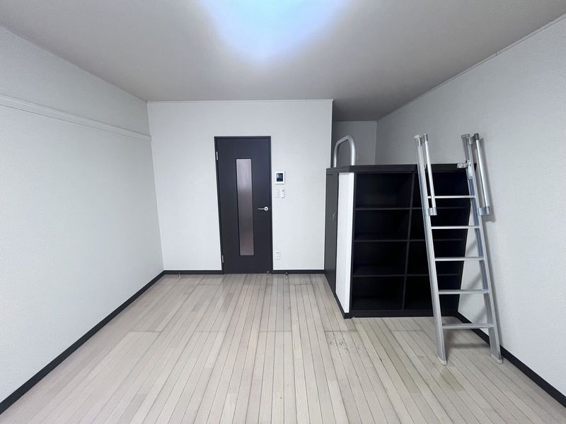 LEONEXT HEISAKA Phòng khách